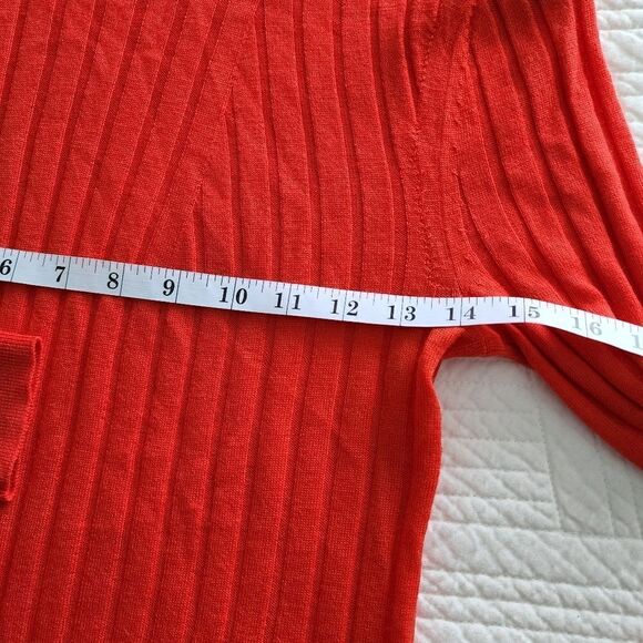 Banana Republic 100% merino wool long sleeve crewneck sweater - Picture 6 of 8